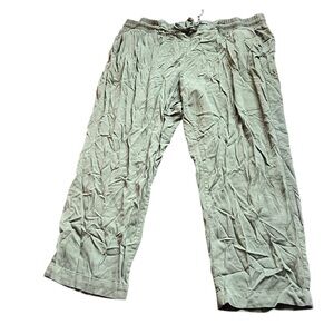 Torrid size 2 (16/18) khaki green pants